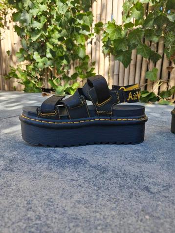 Dr Martens Kimber Sandalen - Maat 38 beschikbaar voor biedingen
