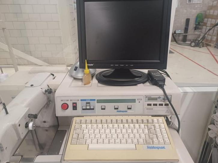 Borduur machine, Hobby en Vrije tijd, Borduren en Borduurmachines, Gebruikt, Borduurmachine, Ophalen