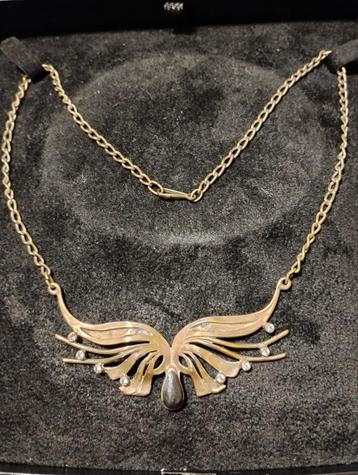 Art Deco ketting met onyx en facet geslepen bergkristal  beschikbaar voor biedingen
