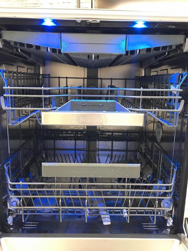 Prachtige inbouw vaatwasser van Siemens WiFi & Verlichting, Witgoed en Apparatuur, Vaatwasmachines, Zo goed als nieuw, Inbouw