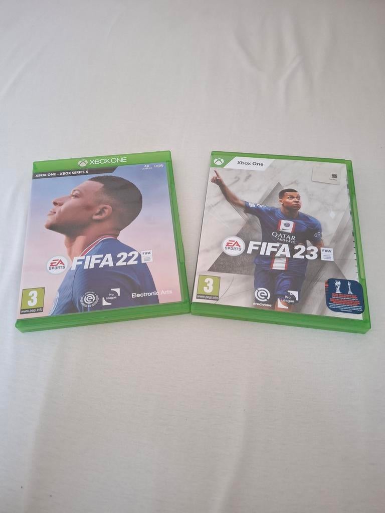 Setje fifa 22 en 23, Spelcomputers en Games, Games | Xbox One, Ophalen, Zo goed als nieuw, Sport, 3 spelers of meer