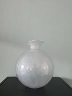 Fidrio Bolvase wit/semi transparant, Wit, Ophalen of Verzenden, Minder dan 50 cm, Glas
