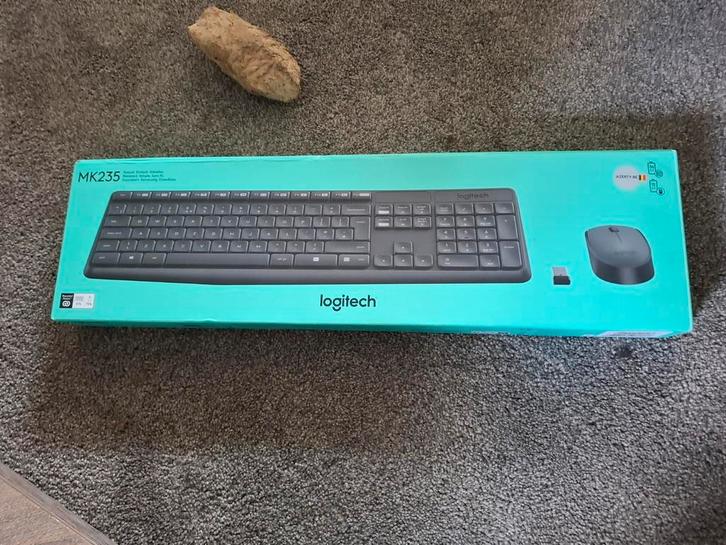 Logitech MK235, Computers en Software, Toetsenborden, Nieuw, Azerty, Ophalen of Verzenden