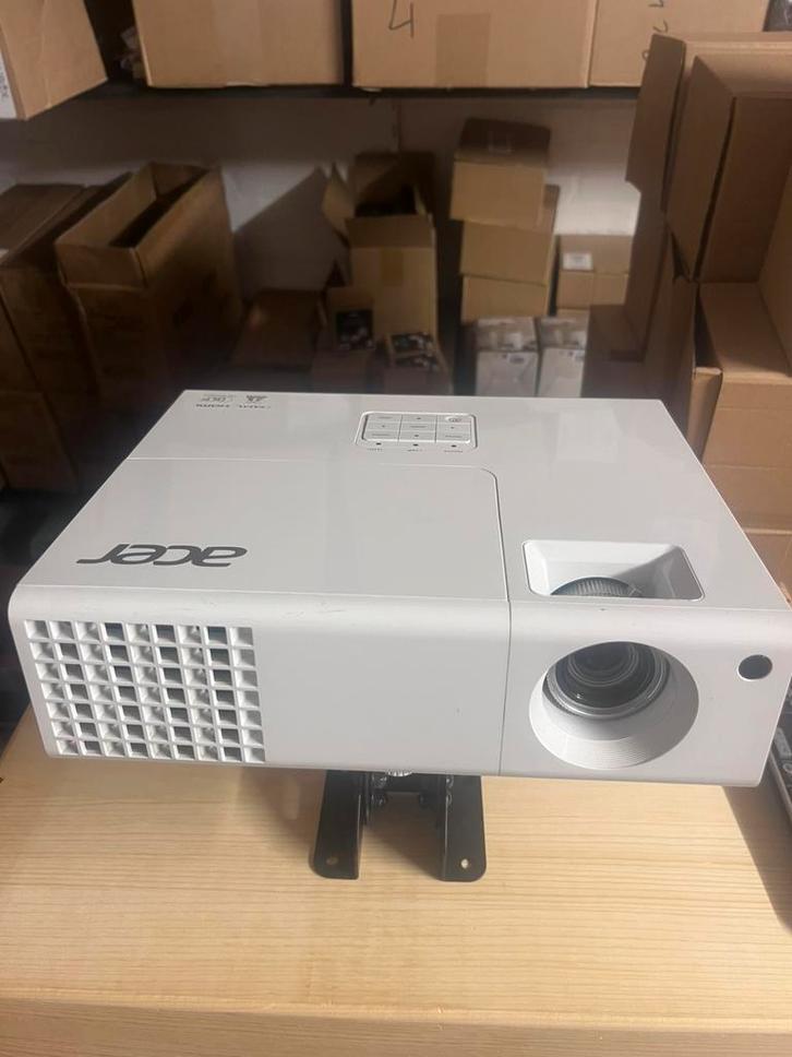Acer 1173DLP beamer/ projector, Audio, Tv en Foto, Beamers, Zo goed als nieuw, Ophalen of Verzenden