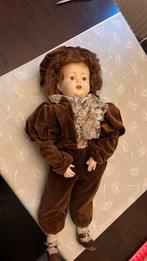Antieke Porseleinen pop jongetje, Verzamelen, Poppen, Ophalen, Zo goed als nieuw, Pop
