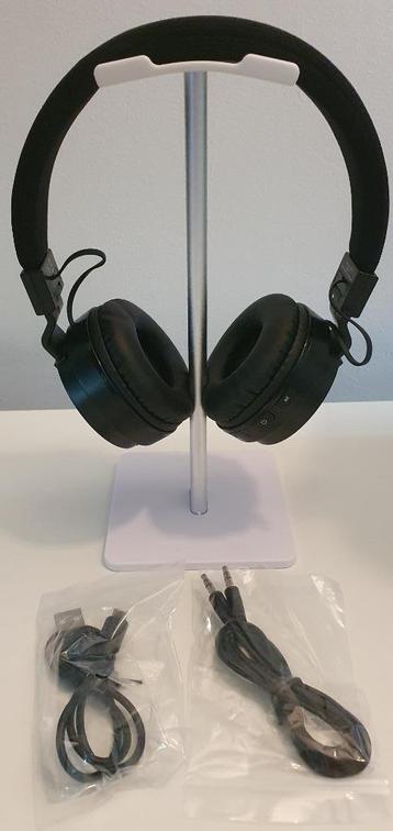 Opvouwbare Bluetooth koptelefoon beschikbaar voor biedingen
