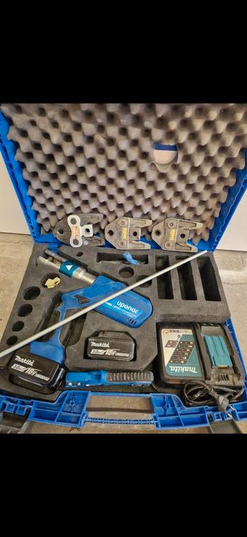 Uponor up110 perstang zie foto's  beschikbaar voor biedingen