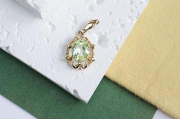 Vintage 14 Karaat Gouden Hanger Met Peridoot beschikbaar voor biedingen