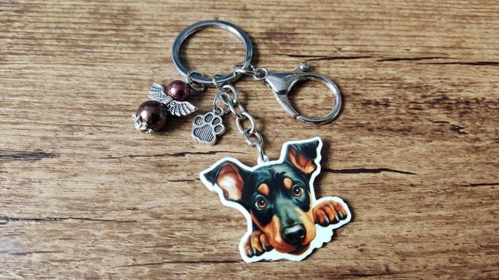 Sleutelhanger Dwergpincher groot met beschermengeltje, Dieren en Toebehoren, Honden-accessoires, Nieuw, Verzenden