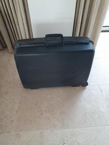 Delsey koffer blauw vintage beschikbaar voor biedingen