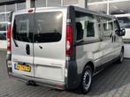 Opel Vivaro Combi 2.0i L2H1 9-persoons Airco Trekhaak Person, Auto's, Voorwielaandrijving, 1998 cc, Zwart, 120 €/maand