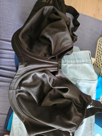 Zwangerschaps/ voedings bh zaart 85H Elomi nieuw beschikbaar voor biedingen