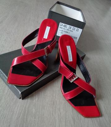 Coccinelle Italy leren rode muiltjes met Swarovski 39 origin beschikbaar voor biedingen