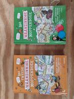 Het waanzinnige moppen boek deel 1 en 2, Ophalen of Verzenden, Zo goed als nieuw