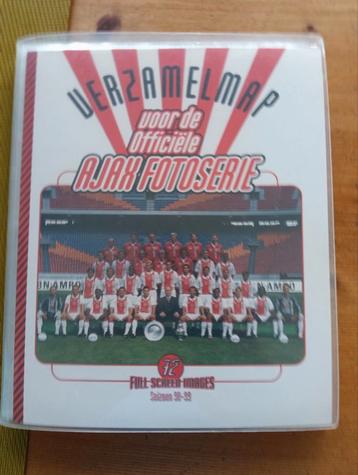 Verzamelmap nieuw AJAX fotoserie 72 foto's seizoen 98-99 beschikbaar voor biedingen