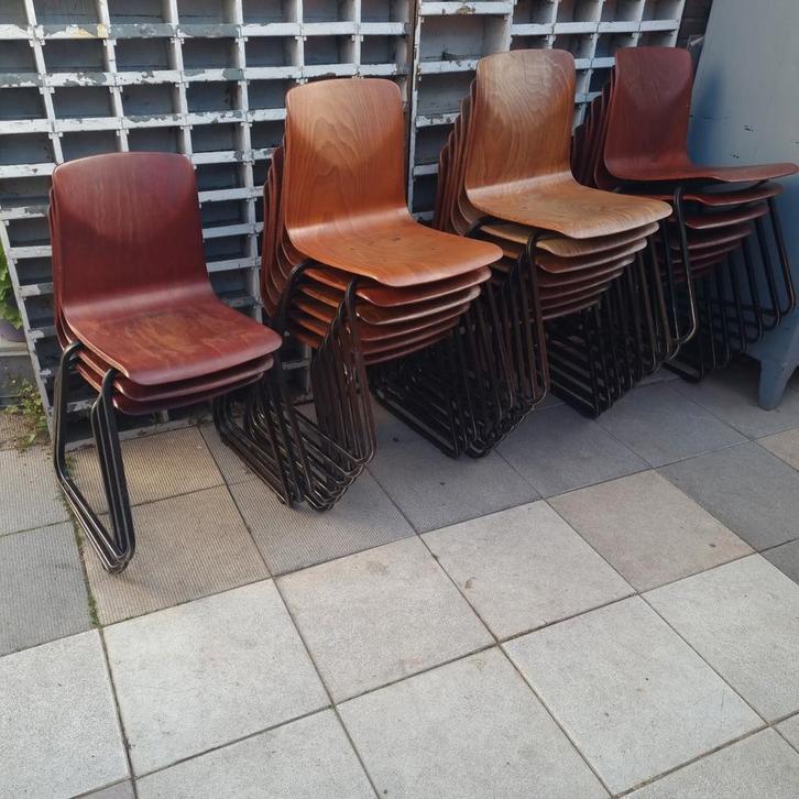 Vintage Thur Op Seat Stoelen - Schoolstoelen, Huis en Inrichting, Stoelen, Vijf, Zes of meer stoelen, Bruin, Ophalen