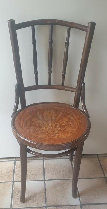 thonetstoel bentwood beschikbaar voor biedingen
