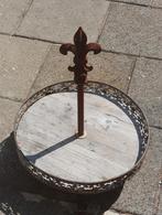 Franse lelie / fleur de lis etagere smeedijzer / gietijzer, Ophalen of Verzenden, Gebruikt
