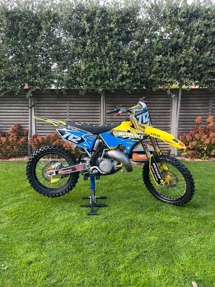 Suzuki rm 125, Fietsen en Brommers, Brommers | Overige merken, Ophalen of Verzenden