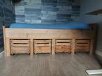 Stoer steigerhouten bed met verrijdbare opbergkistjes, Eenpersoons, Bruin, Steigerhout, Ophalen of Verzenden