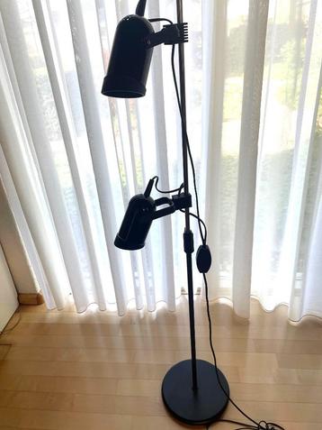 Staande lamp beschikbaar voor biedingen