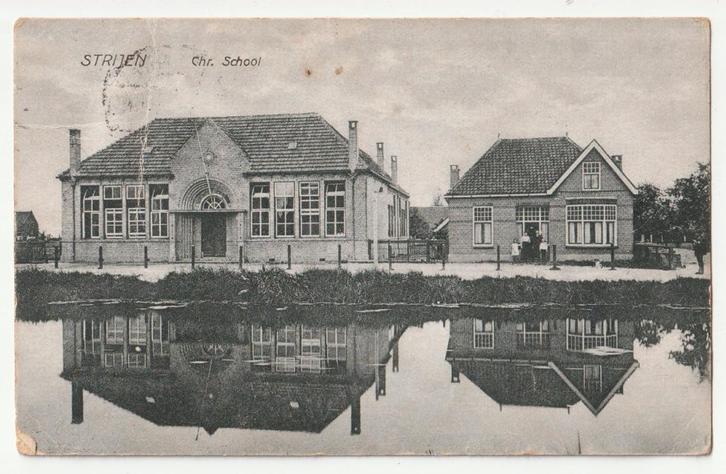 Strijen Christelijke School / schade zegelvlak, Verzamelen, Ansichtkaarten | Nederland, Gelopen, Zuid-Holland, 1920 tot 1940, Verzenden