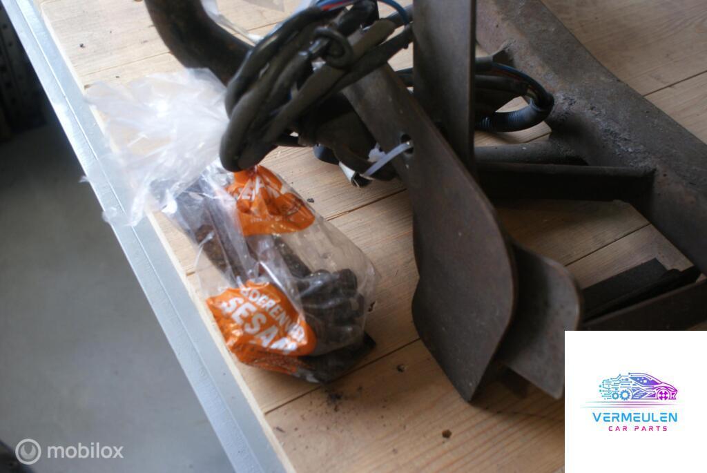 Trekhaak vast Volkswagen Polo 6N1 1.4 ('94-'00), Gebruikt, Volkswagen, Ophalen of Verzenden, Volkswagen