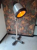 Oude zelfgemaakte vloerlamp gietijzer unieke mooie  droogkap, Huis en Inrichting, Lampen | Vloerlampen, Ophalen, Zo goed als nieuw