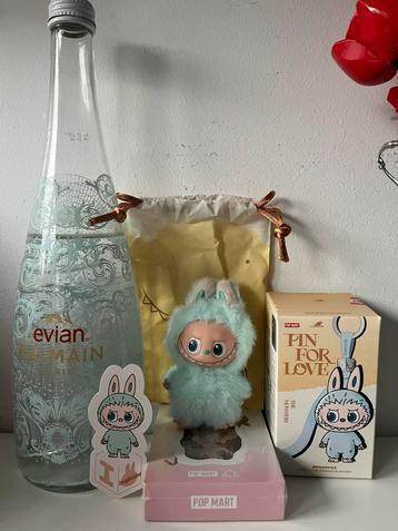 Labubu pin for love i beschikbaar voor biedingen