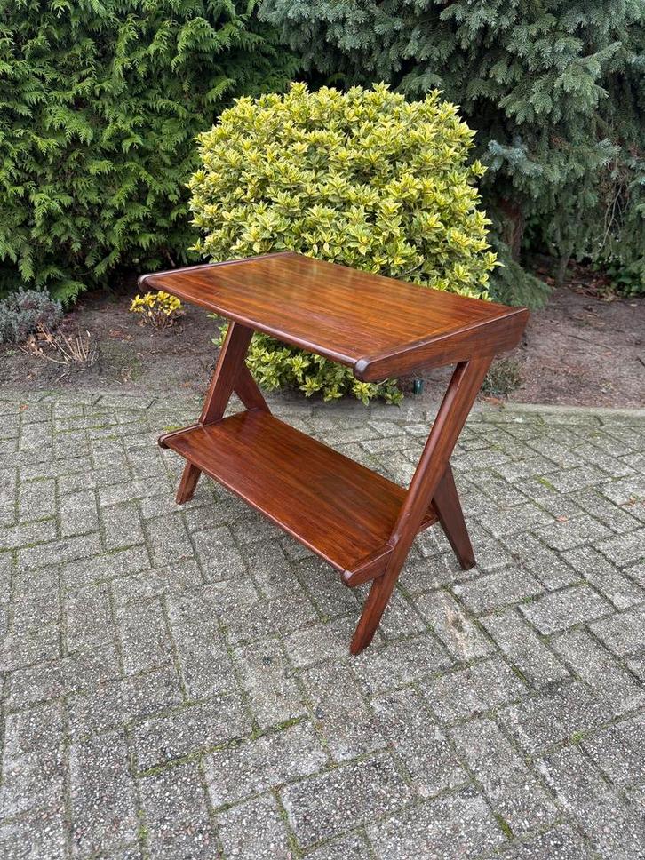 Vintage houten bijzettafel mid century met onderblad, Antiek en Kunst, Antiek | Meubels | Tafels, Ophalen