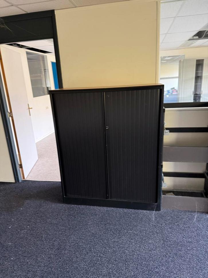 Roldeurkast - Praktisch en Ruimtebesparend, Huis en Inrichting, Kasten | Roldeurkasten en Archiefkasten, Gebruikt, 150 tot 200 cm
