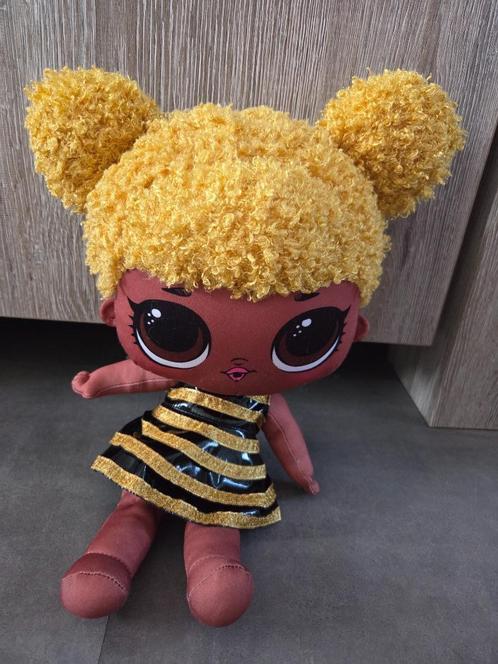 LOL Surprise Queen Bee knuffelpop – ca. 30 cm, Verzamelen, Poppetjes en Figuurtjes, Zo goed als nieuw, Ophalen of Verzenden