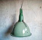 Vintage groene emaille industriële hanglampen 1972 CCCP USSR, Huis en Inrichting, Lampen | Hanglampen, Ophalen of Verzenden, Zo goed als nieuw