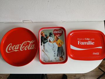 3 Vintage Coca-Cola dienbladen  beschikbaar voor biedingen
