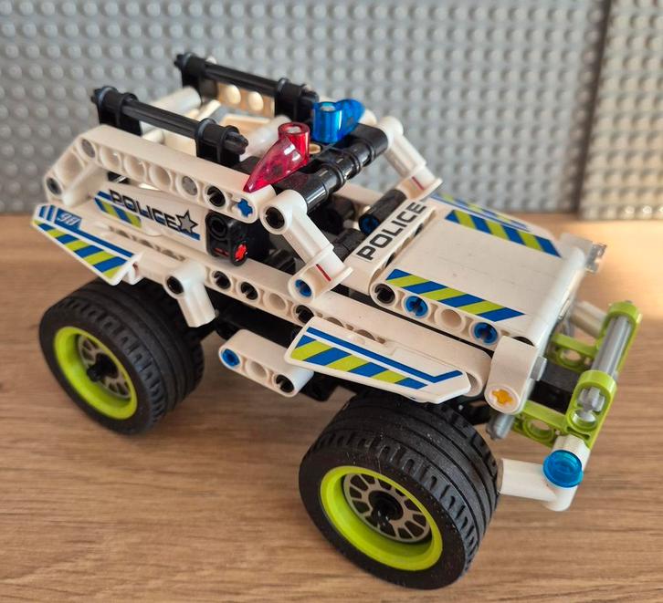 LEGO Technic 42047 Politie Interceptor, Kinderen en Baby's, Speelgoed | Duplo en Lego, Zo goed als nieuw, Lego, Complete set, Ophalen of Verzenden