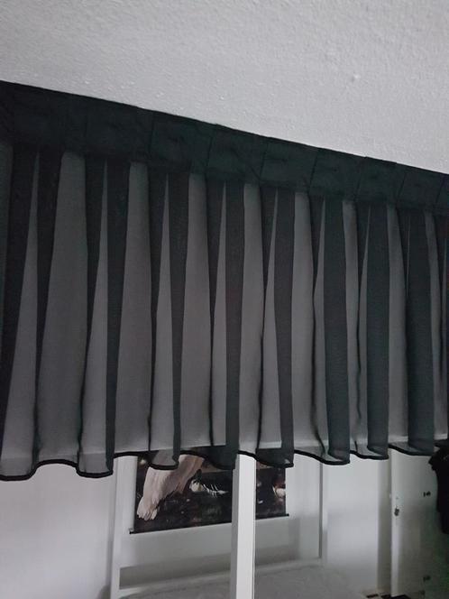 Zwarte voile vitrage valletjes gordijnen, Huis en Inrichting, Stoffering | Gordijnen en Lamellen, Zo goed als nieuw, 200 cm of meer