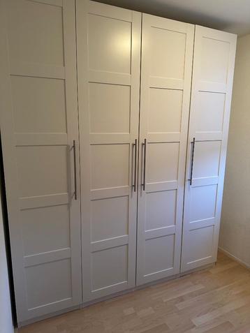 Kleding kast (PAX) (gratis) beschikbaar voor biedingen