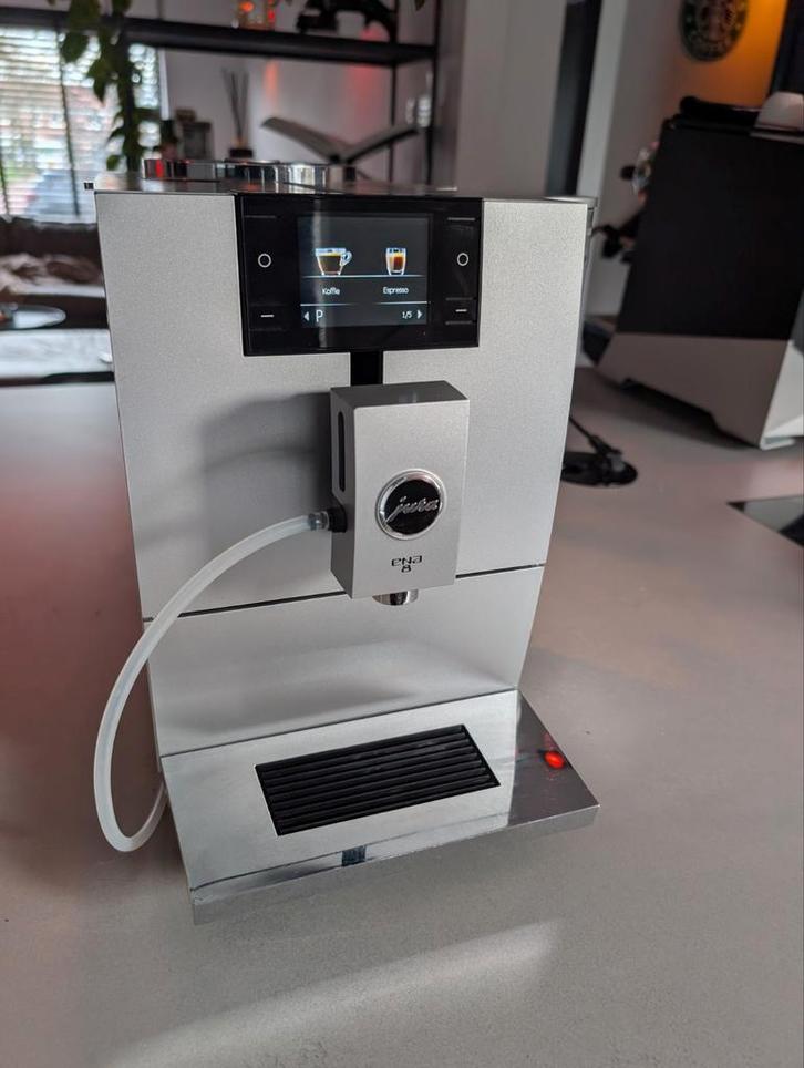 Jura Ena 8 met garantie en nieuw onderhoud., Witgoed en Apparatuur, Koffiezetapparaten, Koffiemachine, Afneembaar waterreservoir