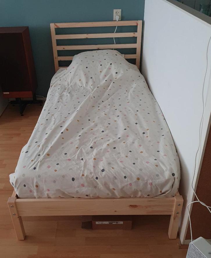 IKEA TARVA bedframe 90x200cm, Huis en Inrichting, Slaapkamer | Bedden, Zo goed als nieuw, Eenpersoons, 90 cm, 200 cm, Hout, Overige kleuren