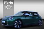 Mini Mini Cooper E Favoured M 40.7 kWh Stuurwielrand verwarm, Auto's, Mini, 41 kWh, Met garantie (alle), 4 stoelen, Origineel Nederlands