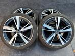 Origineel Audi 18″ velgenset Pirelli 225/40R18 (8Y0601025N), Auto diversen, Wieldoppen, Ophalen, Gebruikt