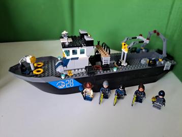 Lego Jurassic World boot beschikbaar voor biedingen