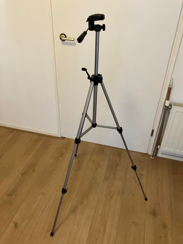 Luxon Tripod 1417X Camerastatief - Zo goed als nieuw!, Audio, Tv en Foto, Fotografie | Statieven en Balhoofden, Zo goed als nieuw