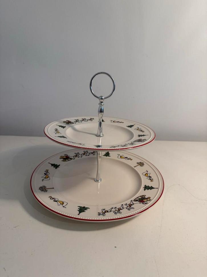 Nieuwe Wedgwood Windsor Christmas Etagère, Huis en Inrichting, Keuken | Servies, Nieuw, Ophalen of Verzenden