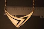 Vintage ketting, creme emaille drie hoek, Gebruikt, Ophalen of Verzenden, Goud, Overige materialen