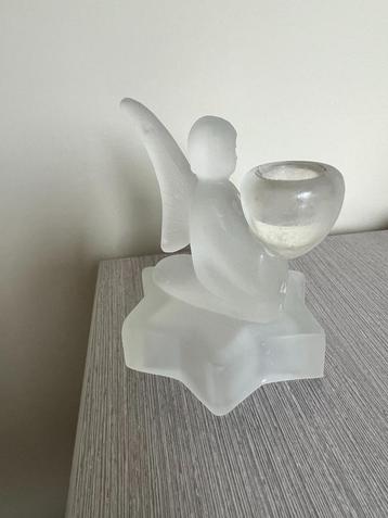 Kandelaar engel vintage beschikbaar voor biedingen