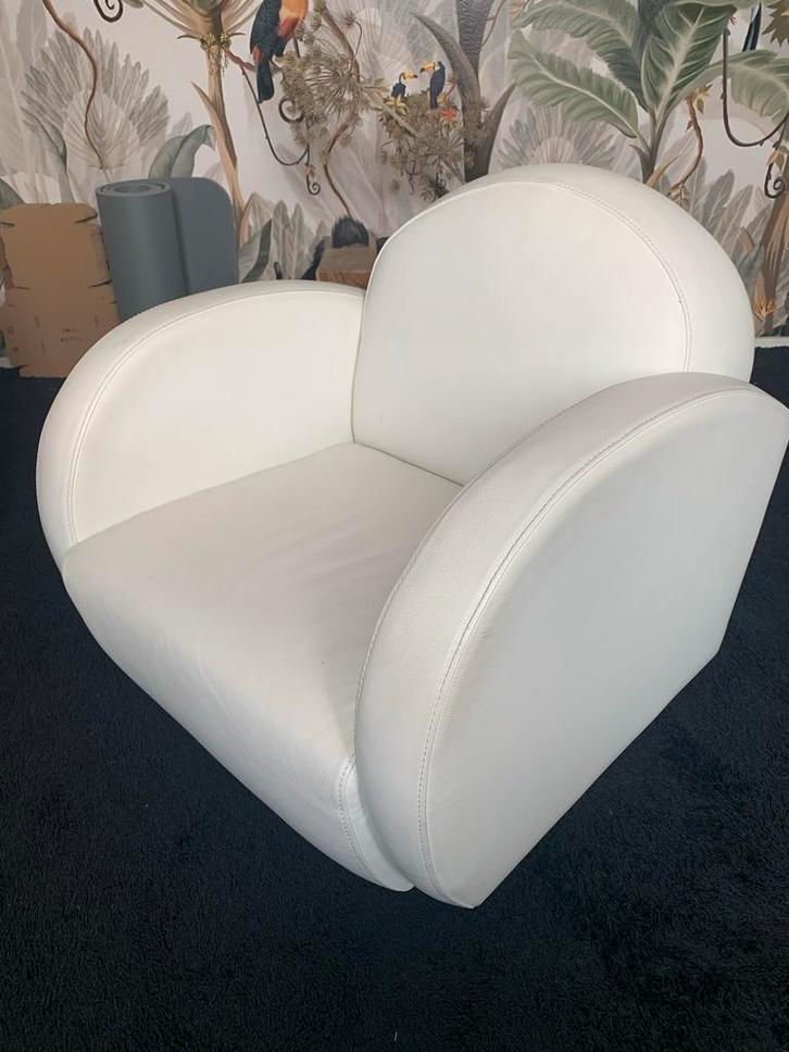 Witte design fauteuil, Huis en Inrichting, Fauteuils, Zo goed als nieuw, Leer, Minder dan 50 cm, Minder dan 75 cm, Ophalen