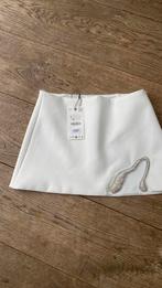 Nieuwste Collectie Zara kort wit rokje Size S, Kleding | Dames, Zara, Nieuw, Ophalen of Verzenden, Maat 36 (S)