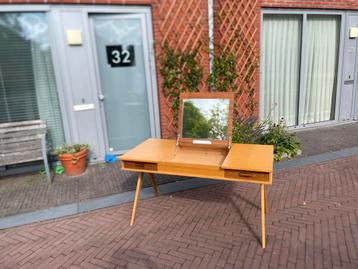 Deens design kaptafel/bureau met spiegel beschikbaar voor biedingen