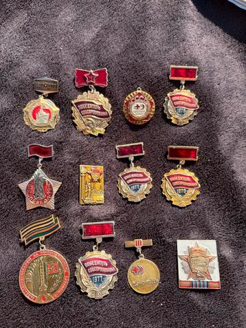 Russische medailles beschikbaar voor biedingen